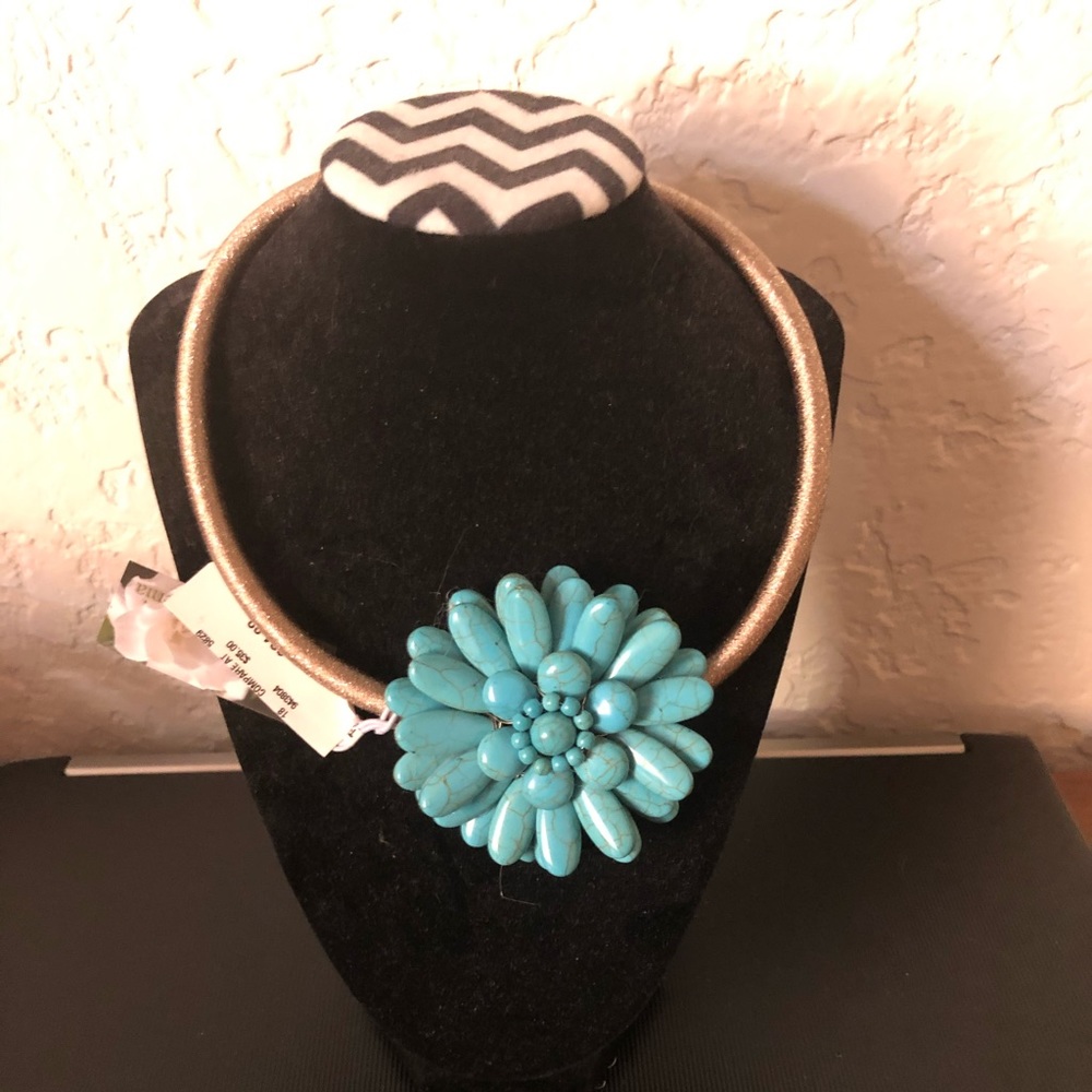Turquoise flower choker